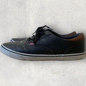 Levi’s Comfort Faux Leather Shoes Men’s Size 13 Gray Fashion Sneakers Red Tab